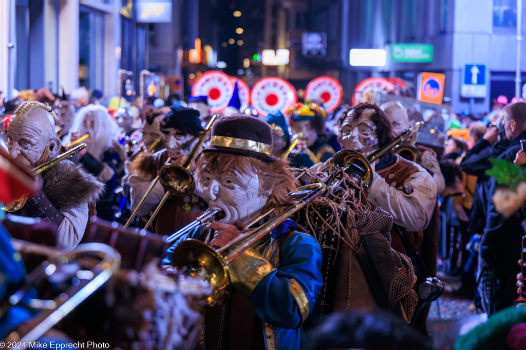 Güdis-DI; Luzerner Fasnacht 2024; Monstercorso