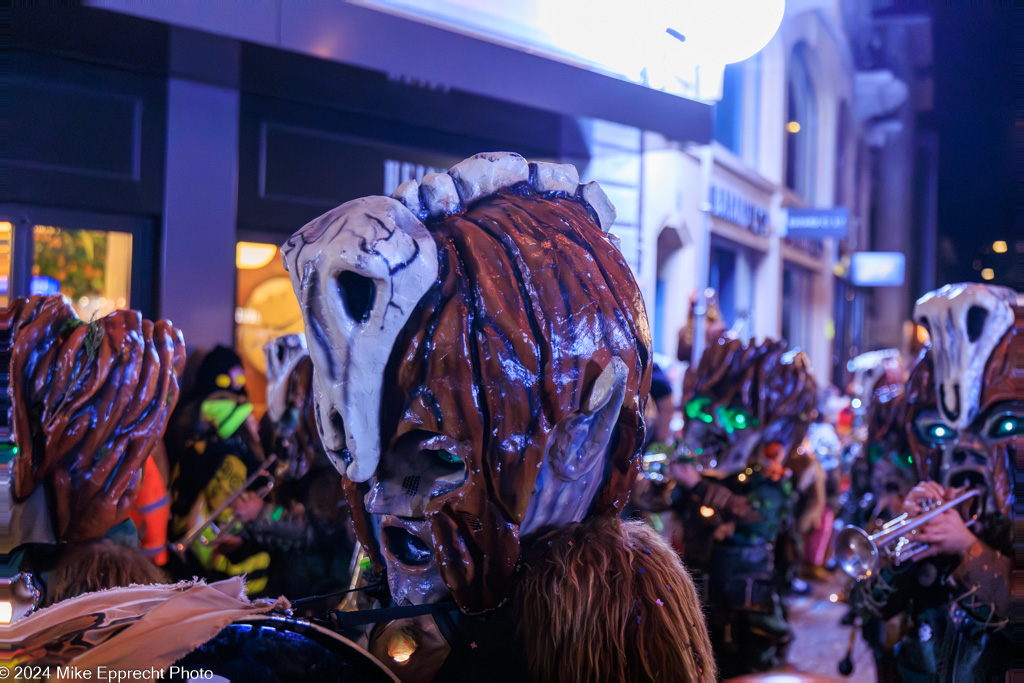 Güdis-DI; Luzerner Fasnacht 2024; Monstercorso