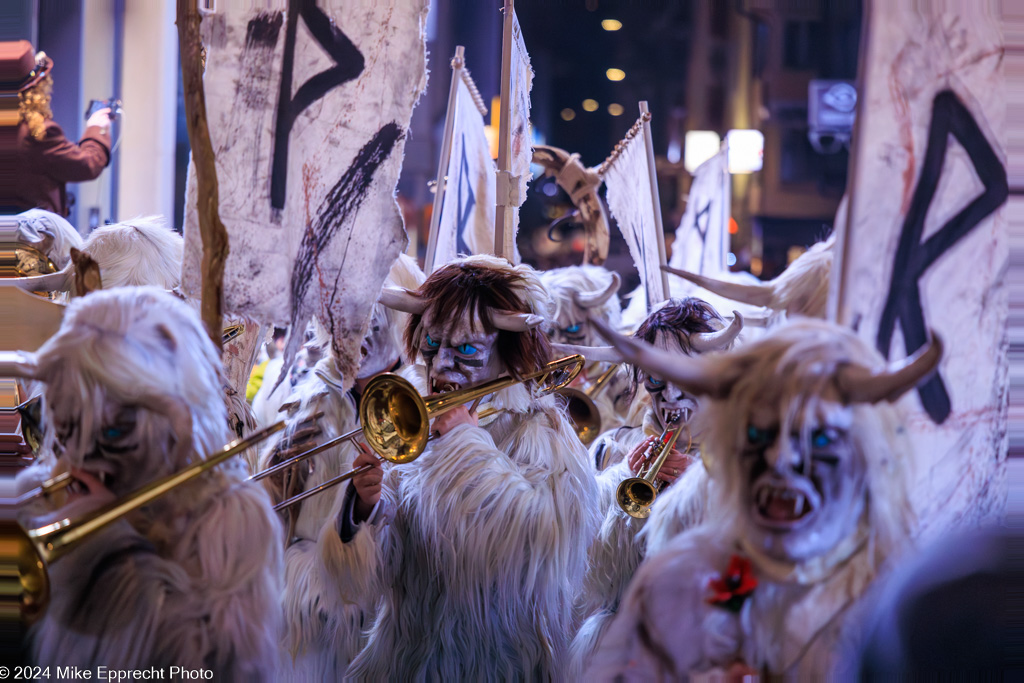 Güdis-DI; Luzerner Fasnacht 2024; Monstercorso