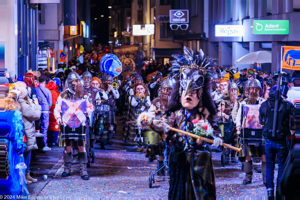 Güdis-DI; Luzerner Fasnacht 2024; Monstercorso