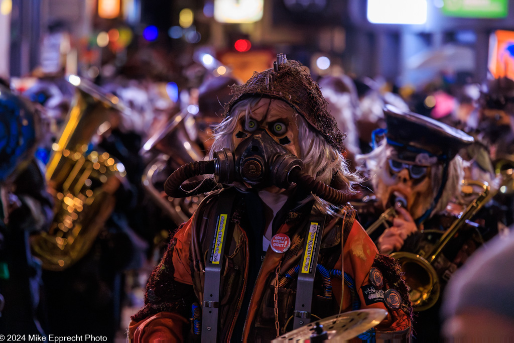 Güdis-DI; Luzerner Fasnacht 2024; Monstercorso