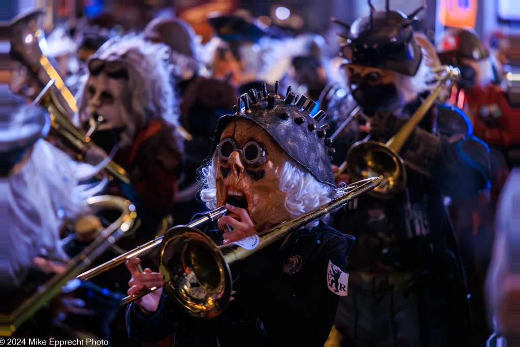 Güdis-DI; Luzerner Fasnacht 2024; Monstercorso