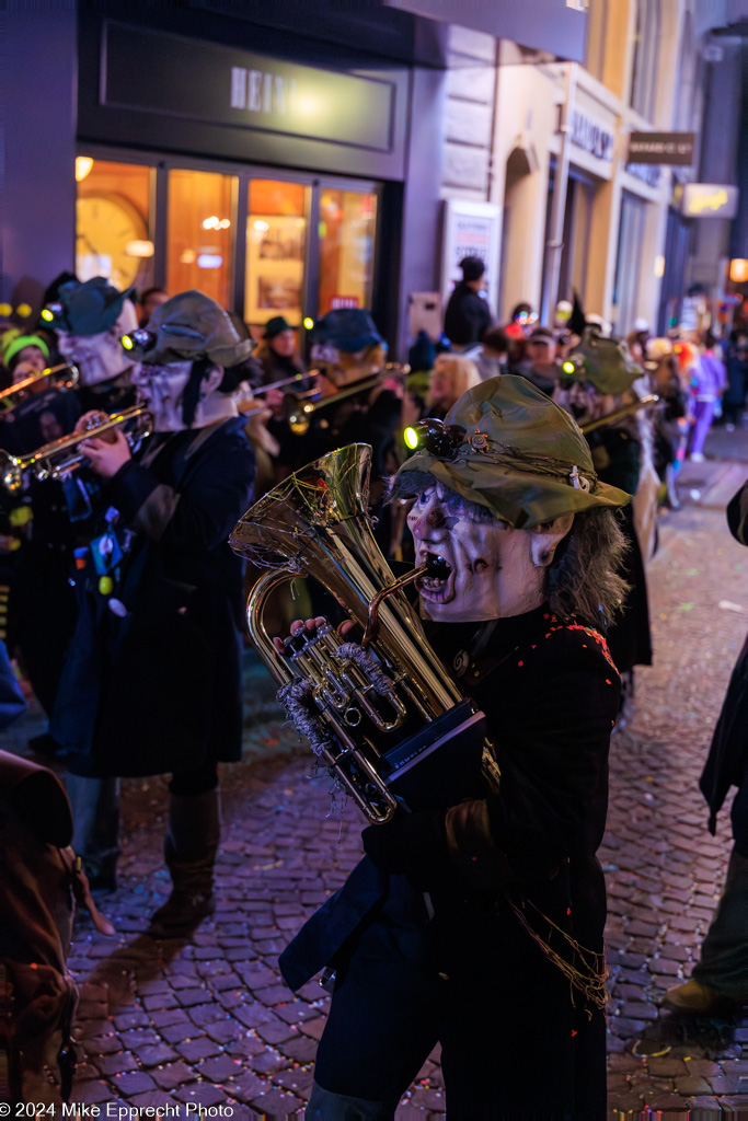 Güdis-DI; Luzerner Fasnacht 2024; Monstercorso