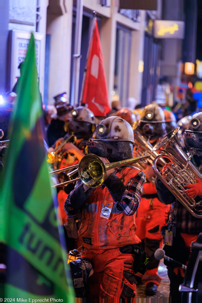 Güdis-DI; Luzerner Fasnacht 2024; Monstercorso